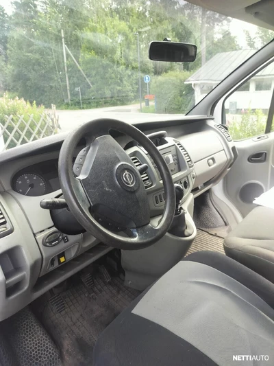 Opel Vivaro 2007, kuva 7/8