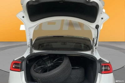 Tesla Model 3 Performance 2023, kuva 3/6