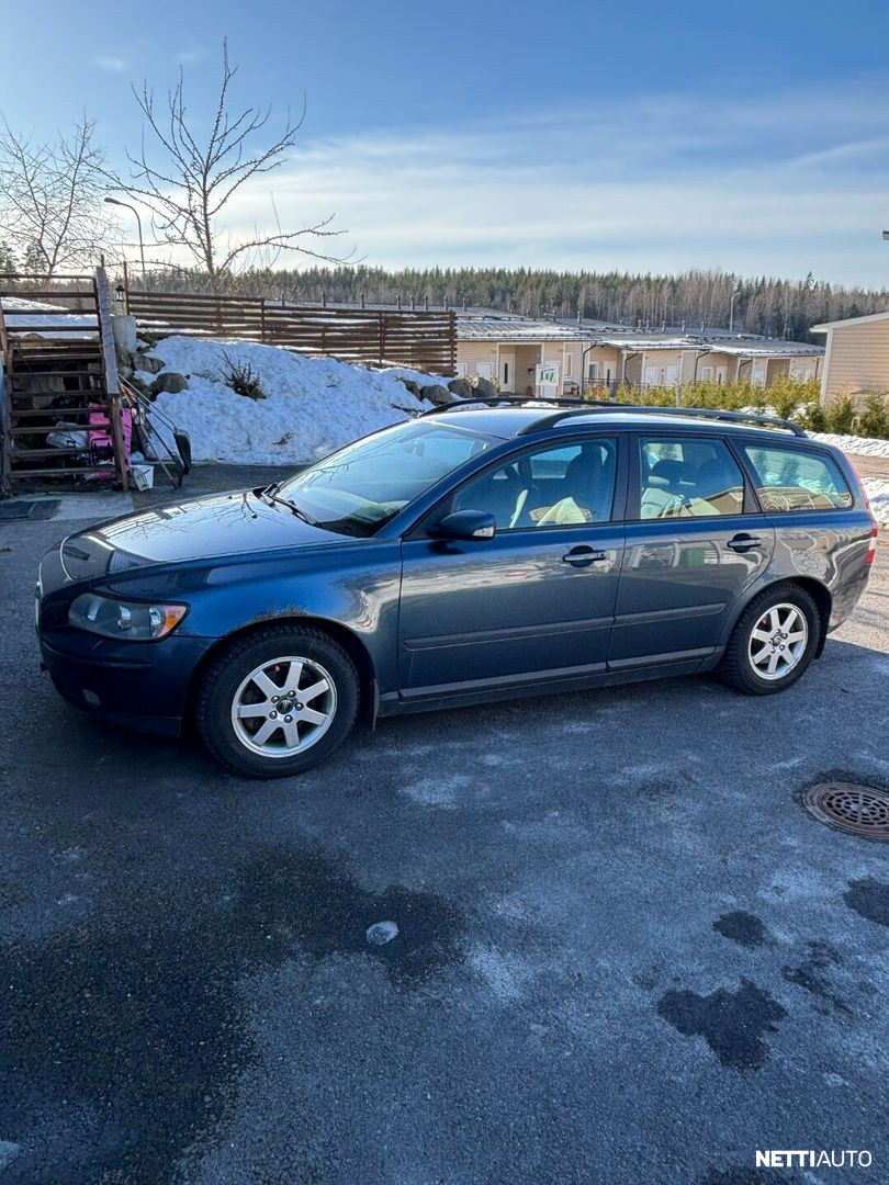 Volvo V50
