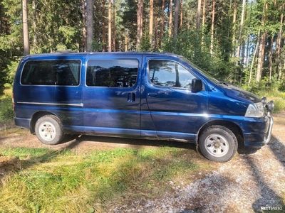 Toyota Hiace Bussi 2007, photo 6/13