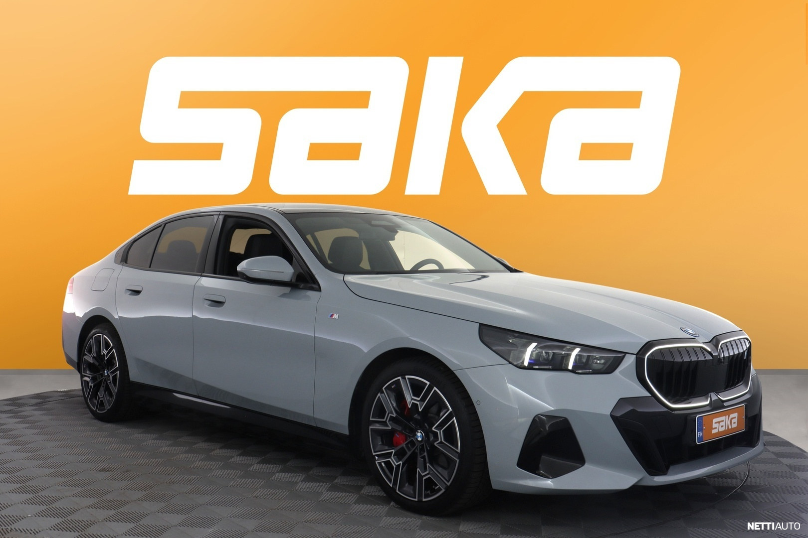 BMW i5
