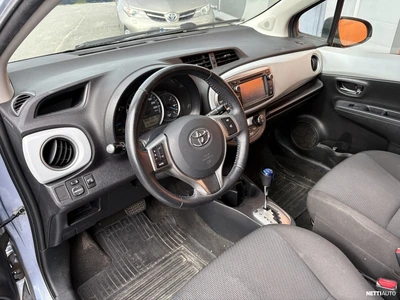 Toyota Yaris Hybrid Linea Sol 5ov 2013, kuva 5/8