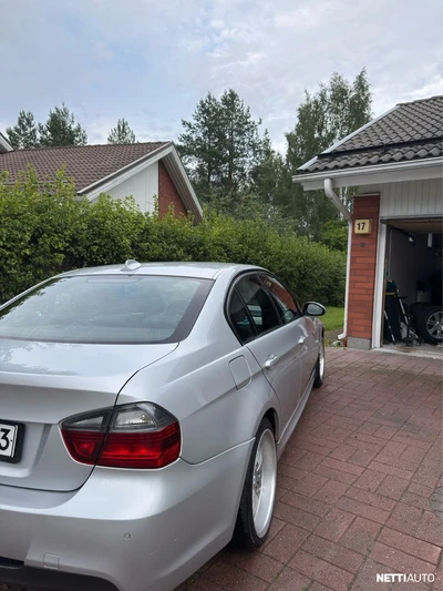 BMW 330 2007, kuva 7/10