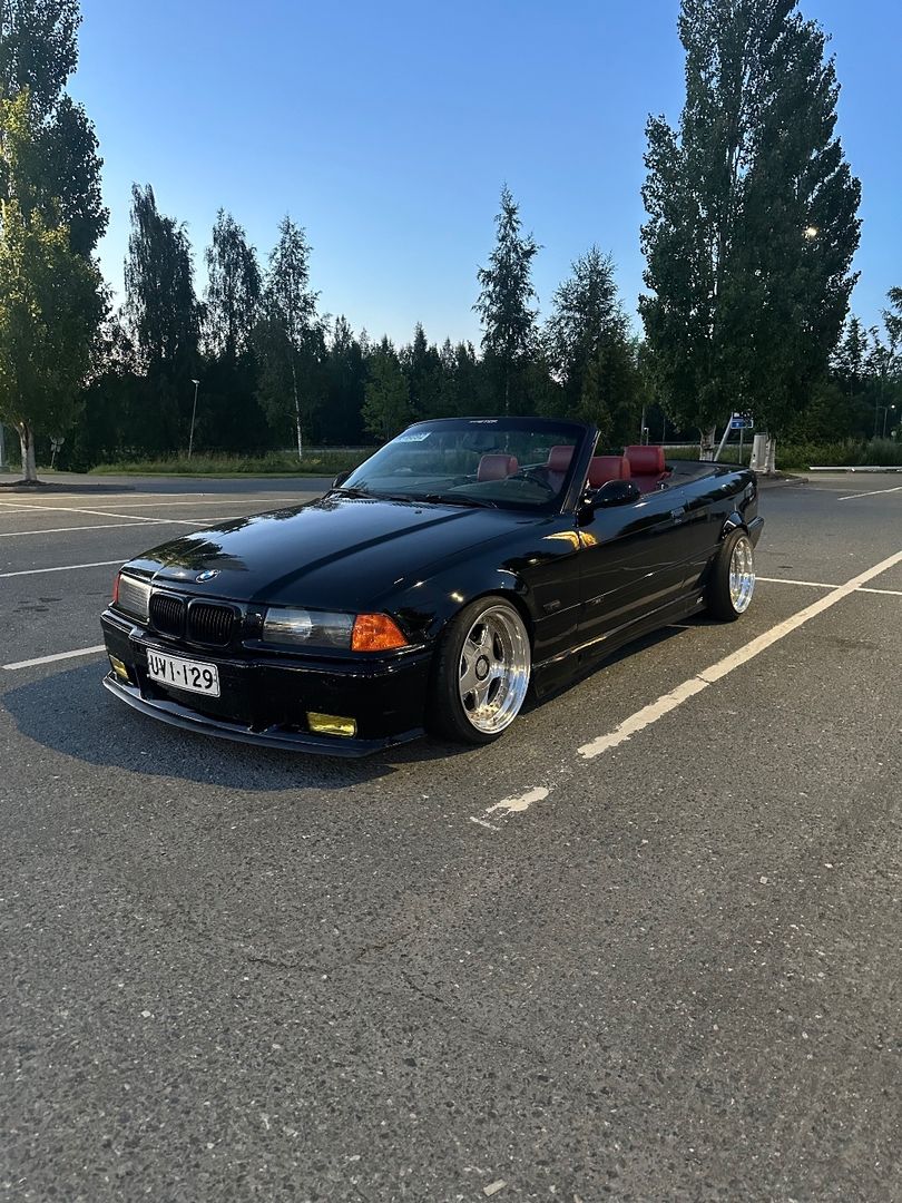 BMW 325