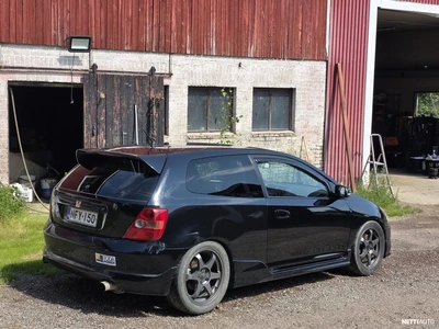 Honda Civic 2004, photo 2/10