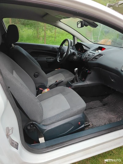 Ford Fiesta Van Ford Fiesta Van 2011, kuva 3/7