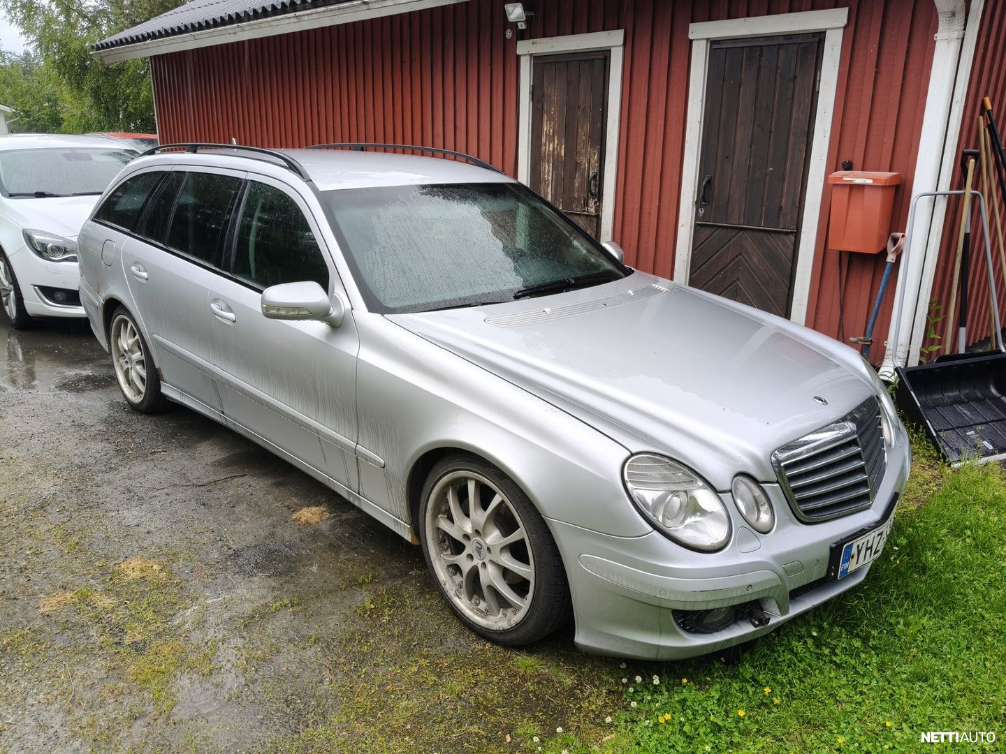 Mercedes-Benz E