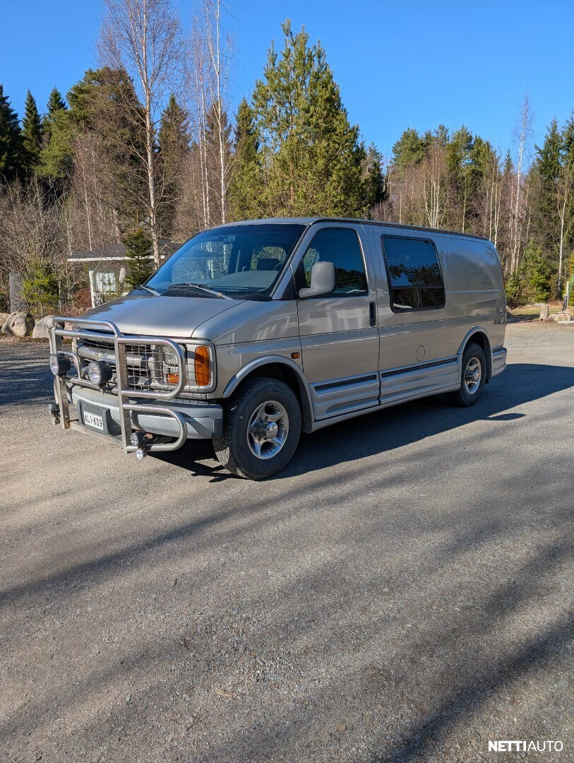 Chevrolet Chevy Van
