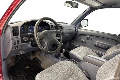 Toyota Hilux 2,5 D-4D 100 4WD 2004, photo 6/28
