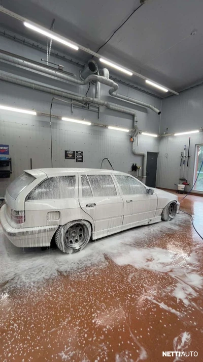 BMW 320 1998, photo 6/9