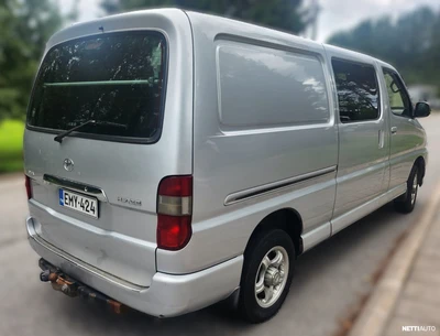 Toyota Hiace 2,5 D-4D 4WD 117 5ov pitkä 2011, photo 6/17