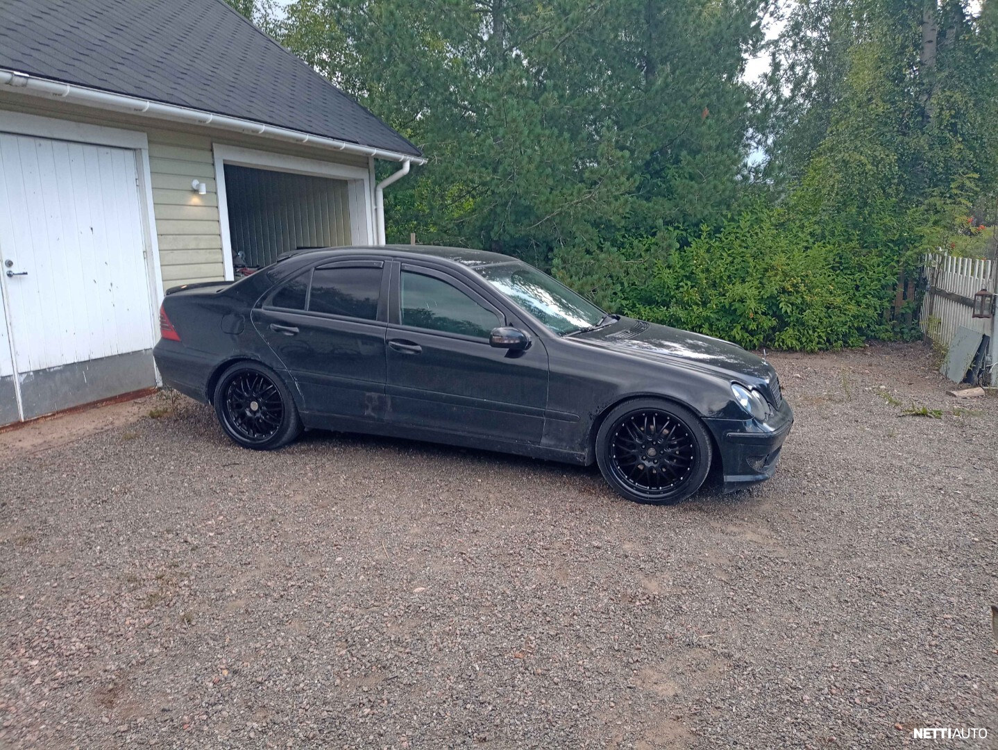 Mercedes-Benz C 180