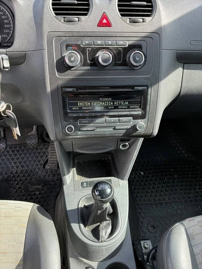 Volkswagen Caddy 2012, photo 7/8