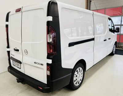 Opel Vivaro 2016, photo 5/17