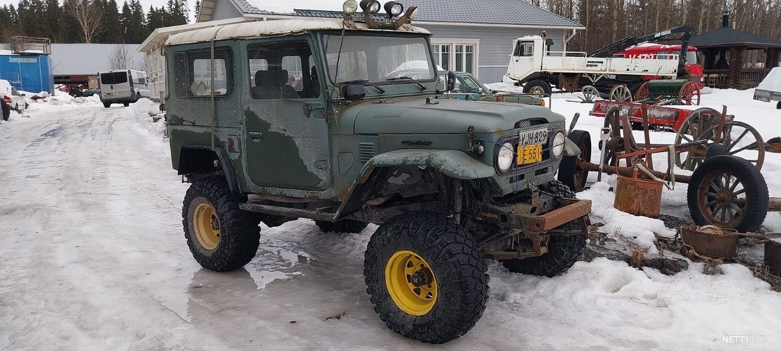 Toyota Land Cruiser