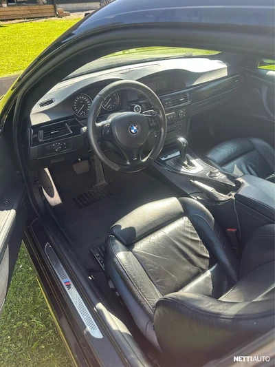 BMW 325 2007, photo 2/8