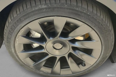 Tesla Model Y Long Range 2022, kuva 8/8