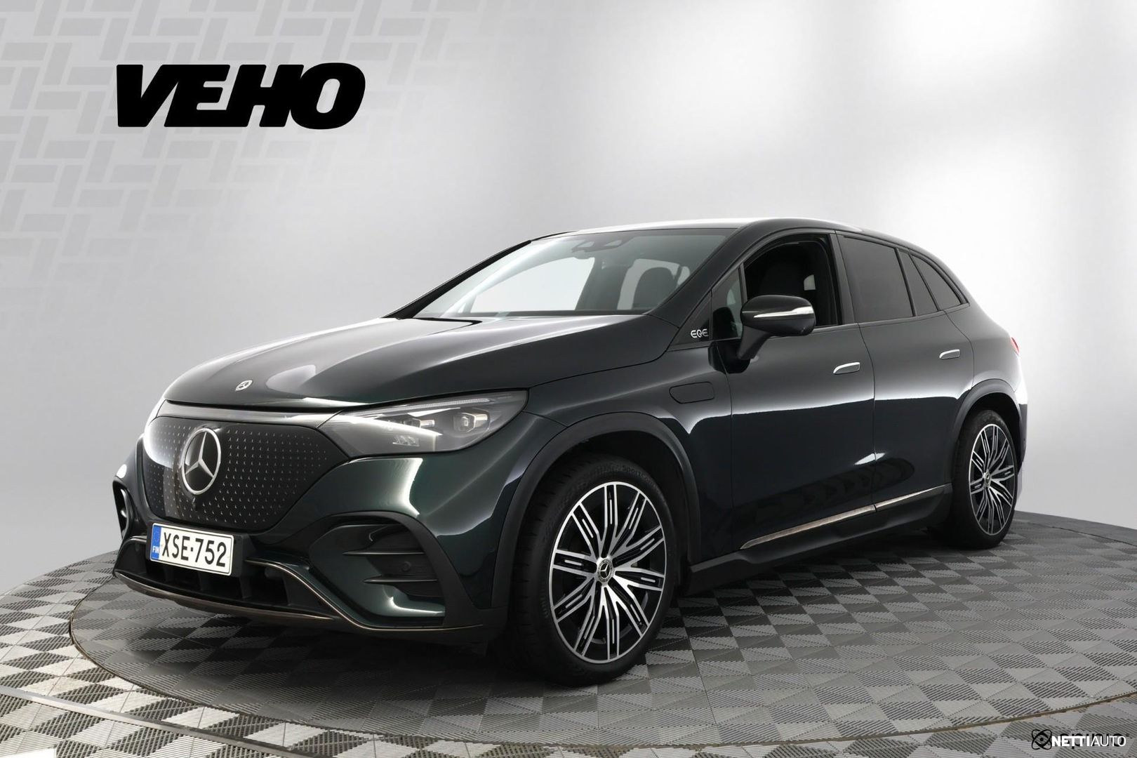 Mercedes-Benz EQE SUV