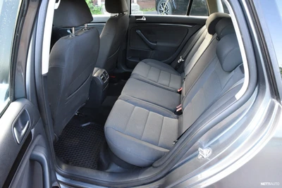 Volkswagen Golf Variant 1,6 TDI 4motion 2012, kuva 7/11