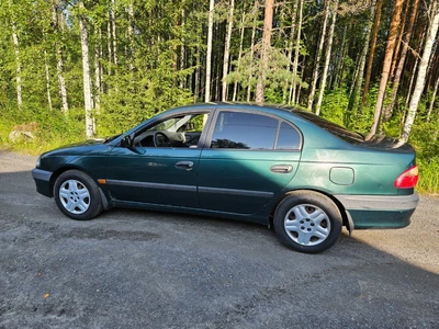 Toyota Avensis Juuri katsastettu 1998, kuva 2/10