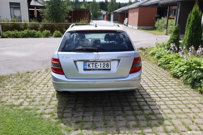 Mercedes-Benz C Avantgarde 2009, kuva 2/12