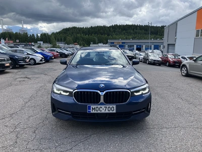 BMW 520 G31 Touring 520d A xDrive MHEV 2022, kuva 2/10