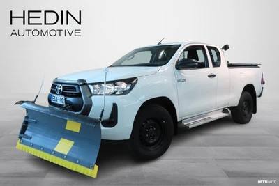 Toyota Hilux Extra Cab 4WD 2,4D Life 2021, photo 1/40