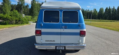 Chevrolet Chevy Van 6 henkilön paku 1990, photo 6/16
