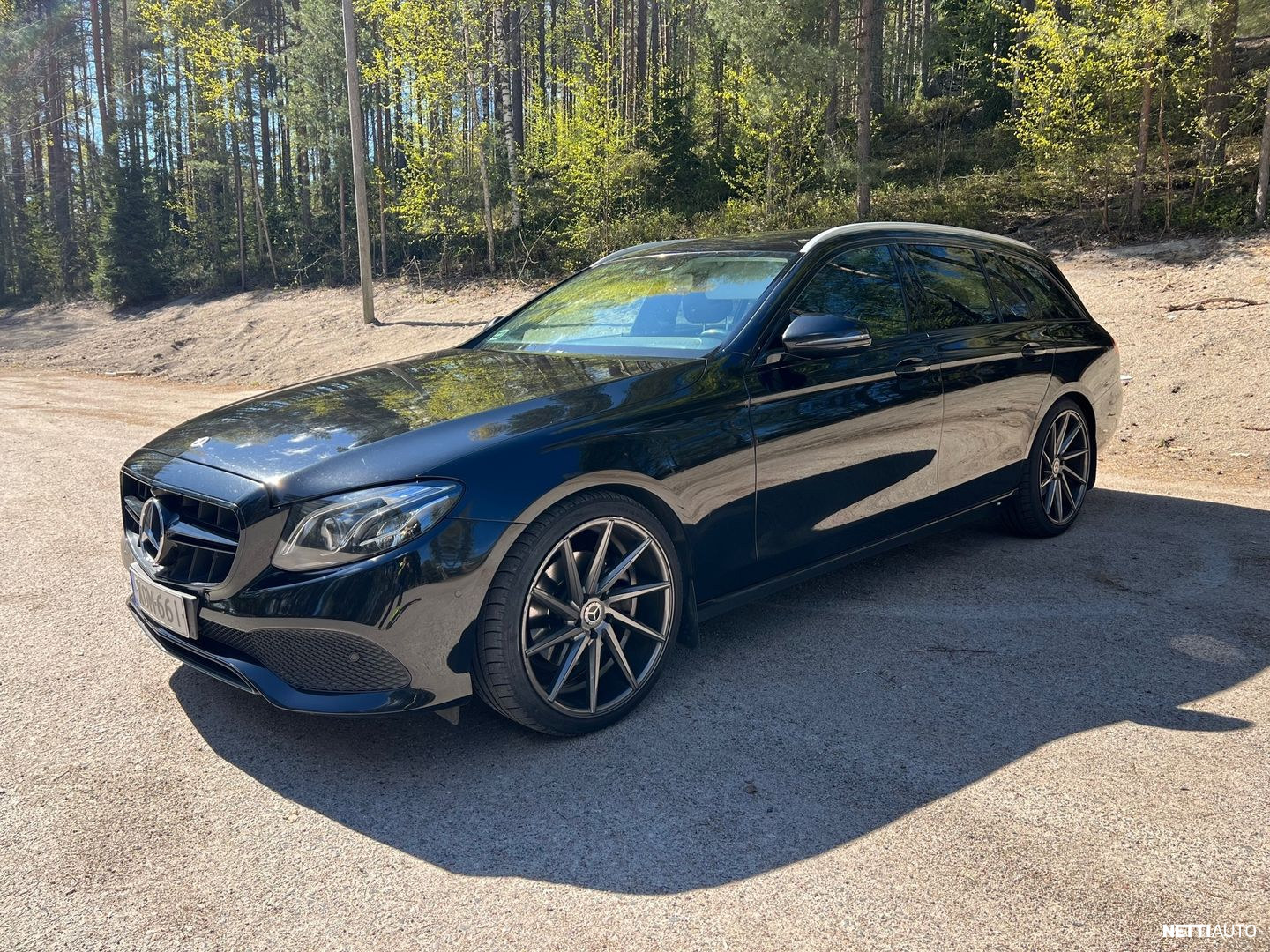 Mercedes-Benz E