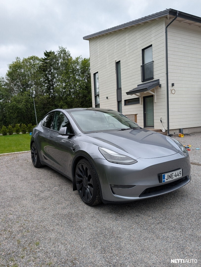 Tesla Model Y 2023, photo 3/7