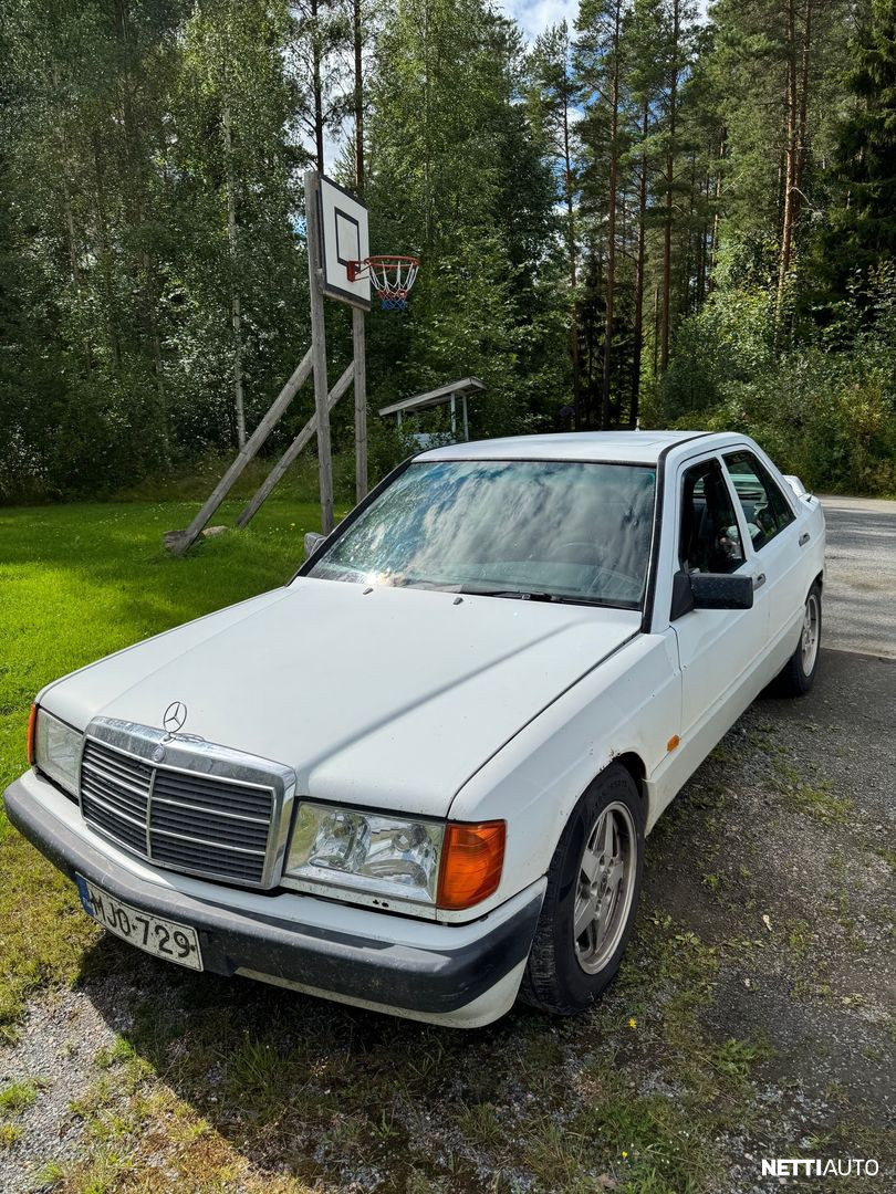 Mercedes-Benz 190