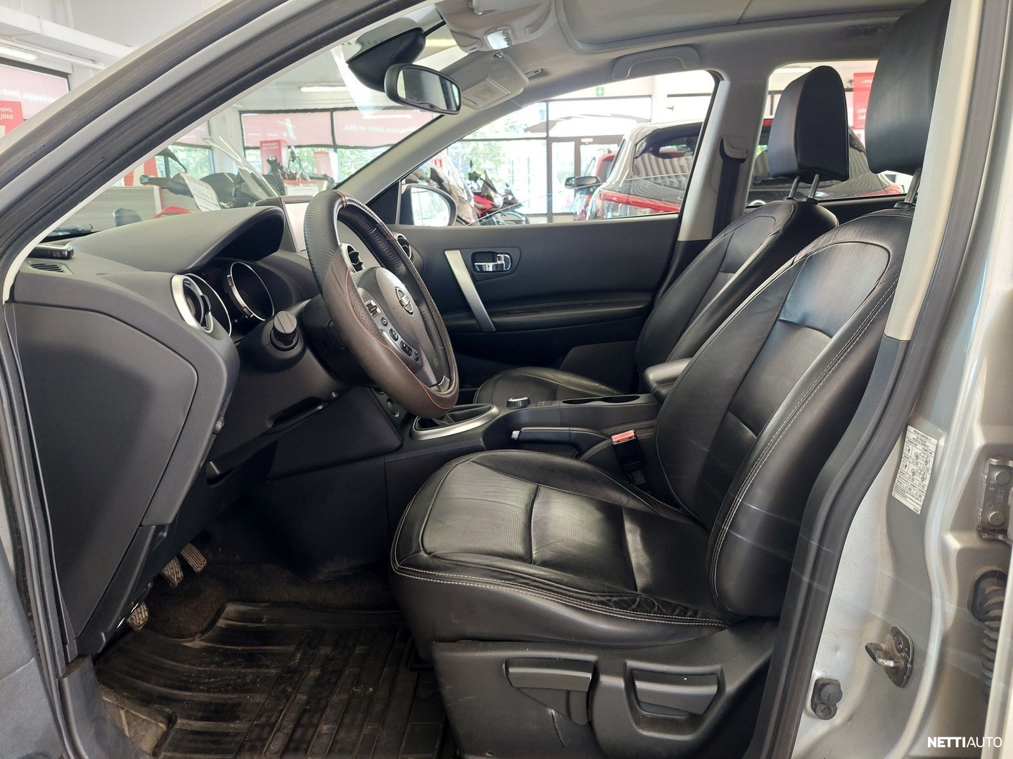 Nissan Qashqai+2 2009, kuva 6/19