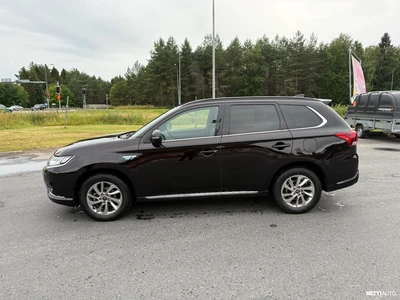 Mitsubishi Outlander PHEV 2018, photo 7/12