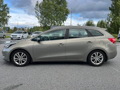 Kia Ceed 1,6 EX SW DCT A/T 2012, photo 4/20