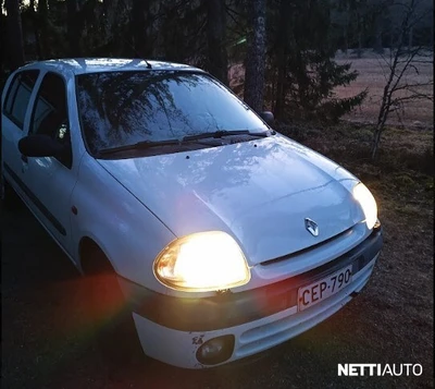 Renault Clio 2000, photo 1/13