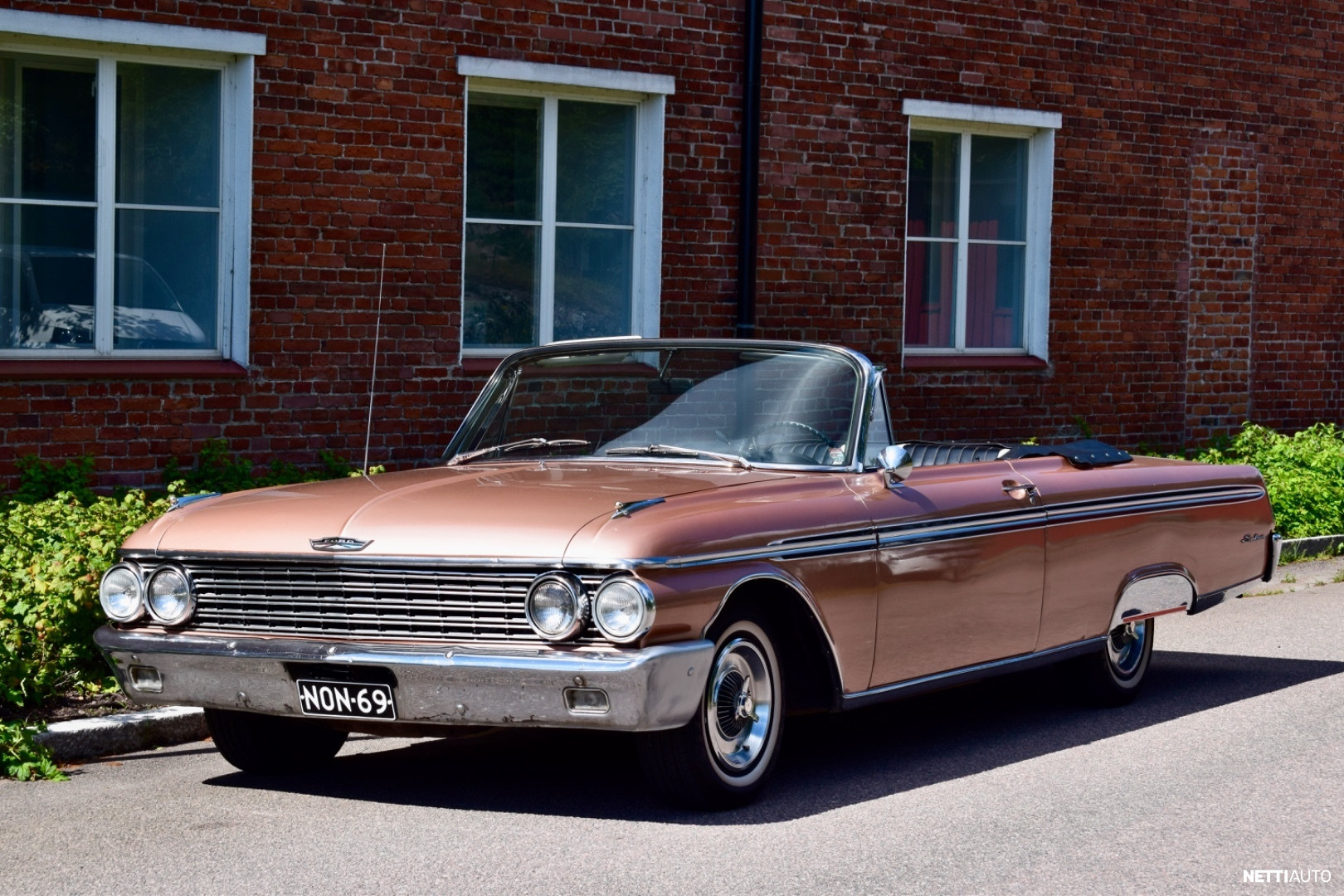 Ford Galaxie