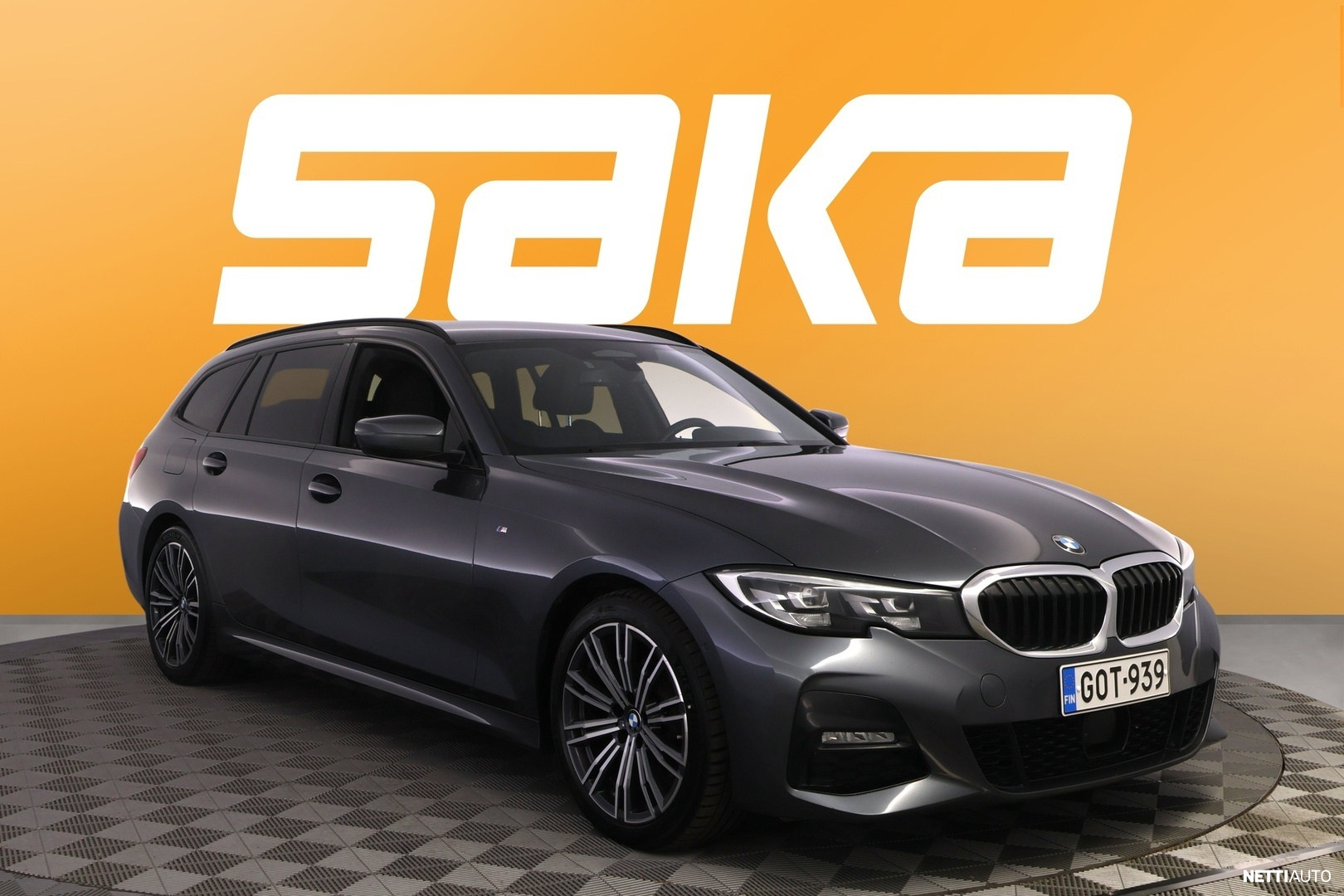 BMW 320