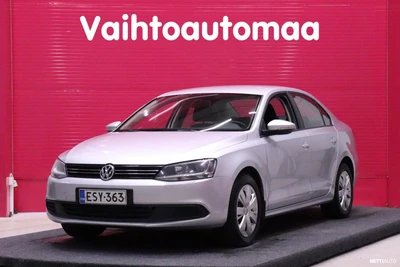 Volkswagen Jetta 2012, kuva 7/10