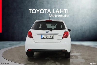 Toyota Yaris 1,5 Hybrid Style 5ov 2014, photo 3/23