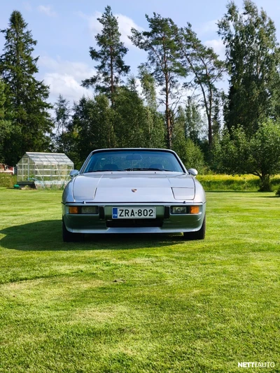 Porsche 924 1977, kuva 2/10
