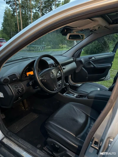 Mercedes-Benz C 200 Kompressor 2003, kuva 7/10