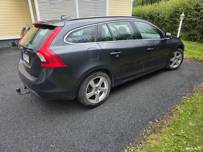 Volvo V60 2011, kuva 3/11