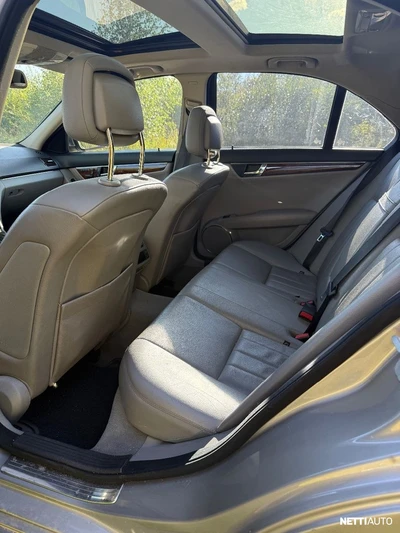 Mercedes-Benz C 320 CDI Elegance 2007, photo 2/13