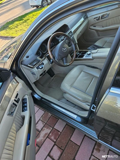 Mercedes-Benz E 350 Bluetec A 2010, photo 3/5