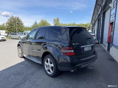 Mercedes-Benz ML 2006, kuva 2/4