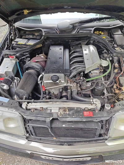Mercedes-Benz 300 1990, kuva 2/4