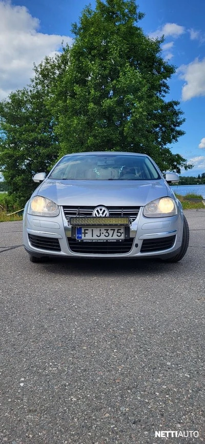 Volkswagen Jetta 2008, kuva 2/13