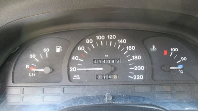 Opel Vectra 1995, kuva 3/8