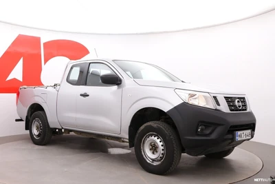 Nissan Navara 2017, photo 7/26