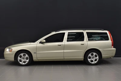 Volvo V70 2006, photo 2/36